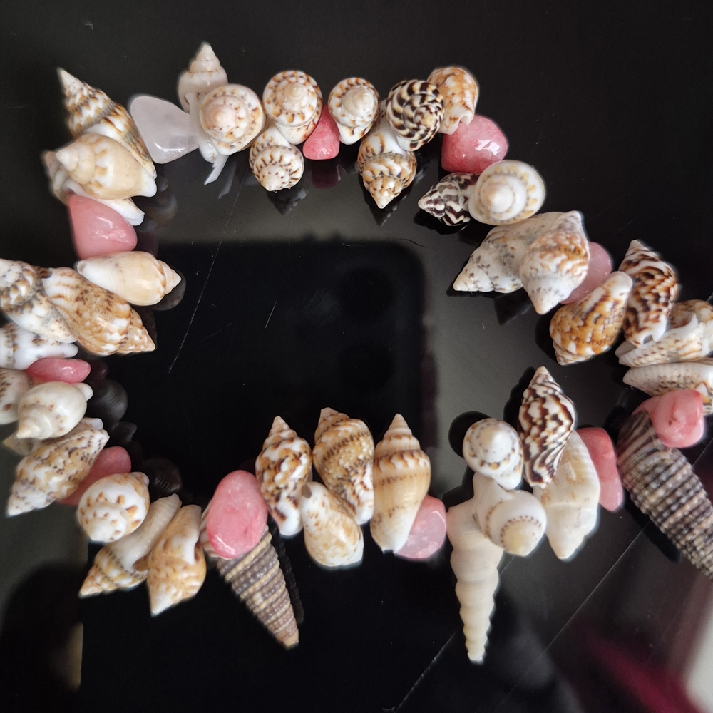 Handmade Deep Sea Virginia Beach Seashells And Strawberry Quartz Chips Braclet! - Picture 6 of 6